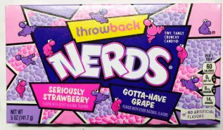 Nerds Strawberry & Grape Box 141g Coopers Candy